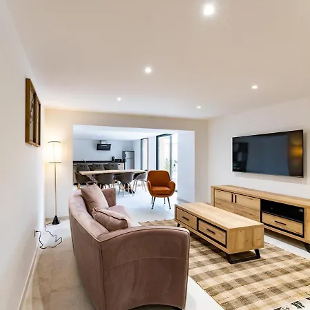 3 - Parking - Clim Apartman *