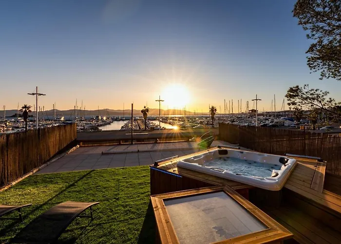 3 - Parking - Clim * Saint-Raphaël